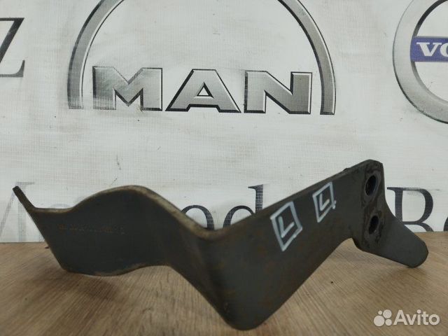 Кронштейн подвески кабины передний левый