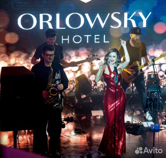 Певица на праздник