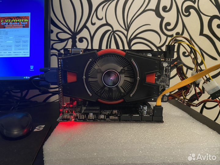 Видеокарта GTX550ti 1Gb gddr5 192Bit asus