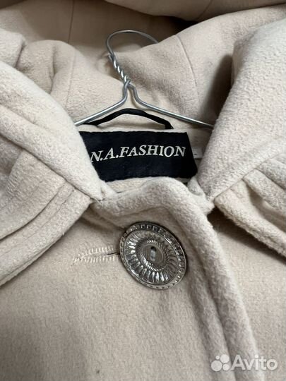 Пальто женское 42 44 бежевое с капюшоном