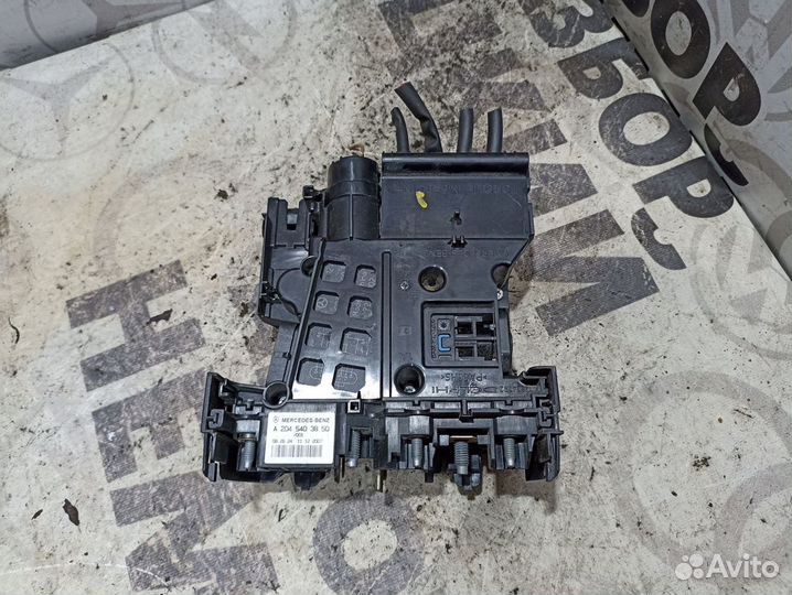 Блок предохранителей Mercedes W204