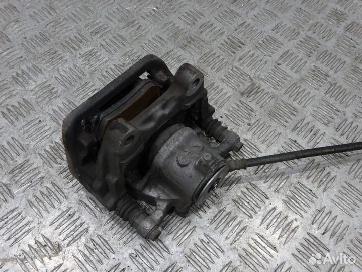 Суппорт тормозной задний левый Мерседес 217 222