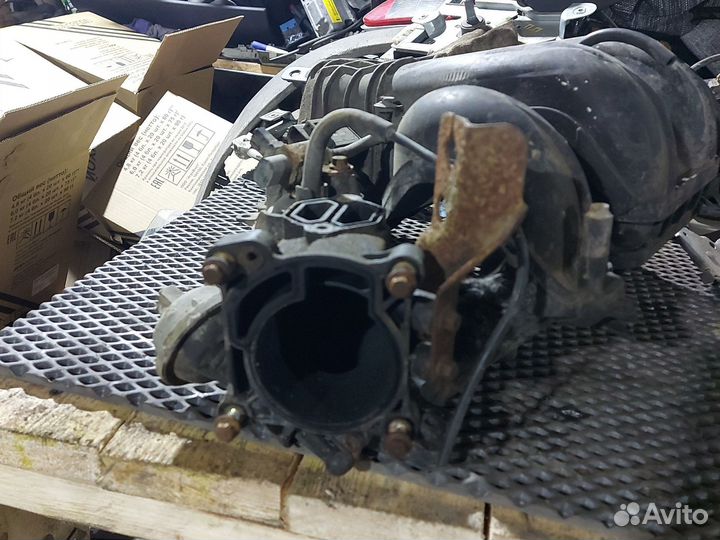 Коллектор впускной Ford Mondeo 3 2000-2007 2.0