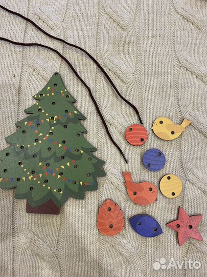 Игрушка шнуровка Елка