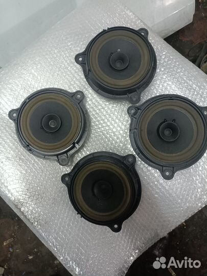 Динамик Nissan Tiida C11