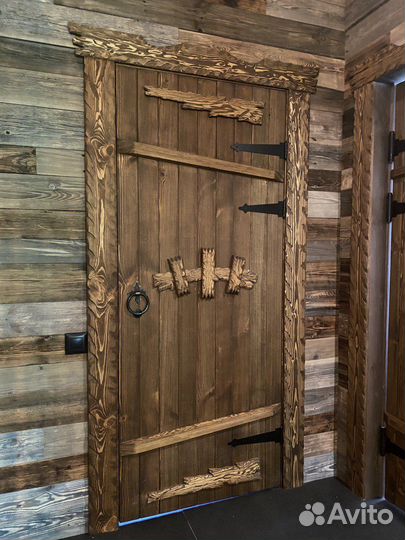 Дверь для бани под старину массив банная