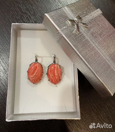 Серебряные серьги с кораллом
