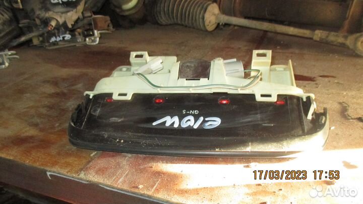 Повторитель стоп-сигнала Corolla Wagon E100