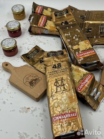 Пармезан 48 месяцев Кантарелли Италия