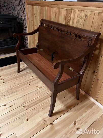 Банкетка в прихожую с ящиком