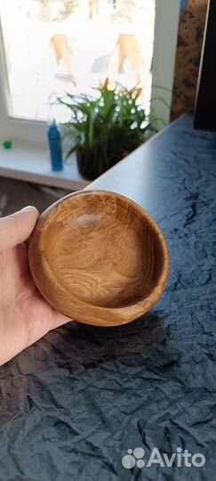 Тарелка из дуба
