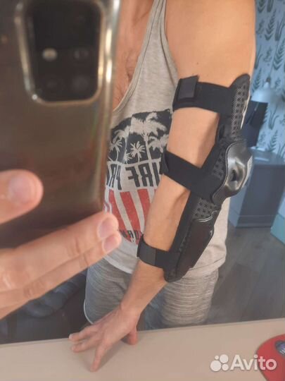 Налокотники Black fire новые