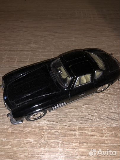 Модель автомобиля игрушечная коллекция черный