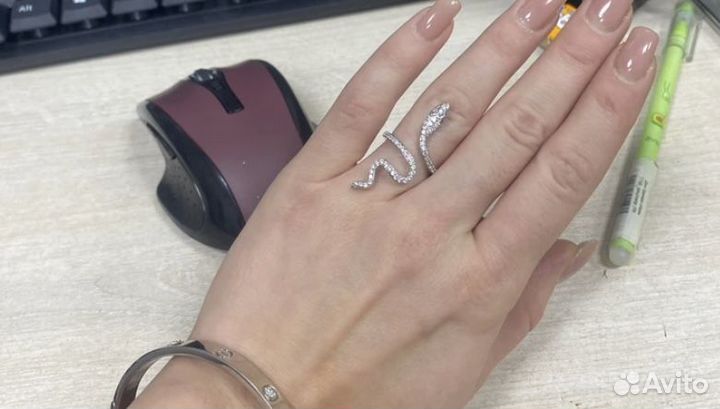 Серебряное кольцо