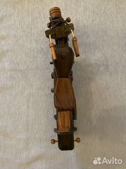 Модель мотоцикла из дерева, винтаж