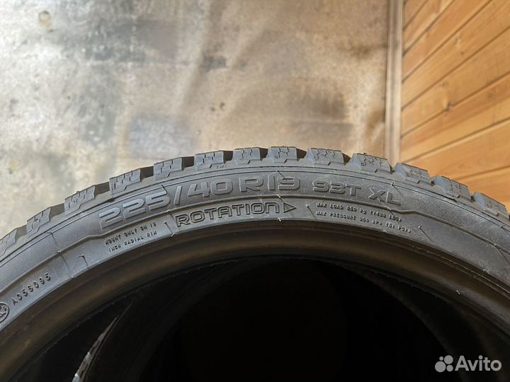 Nokian Tyres Hakkapeliitta 8 225/40 R19 93T