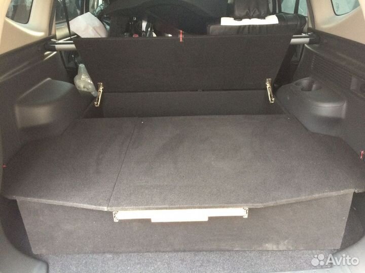 Органайзер Mitsubishi Pajero Sport 1, 2, 3, 4