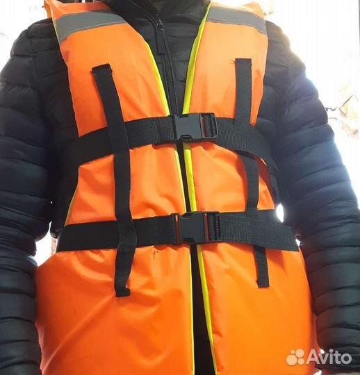 Спасательный жилет