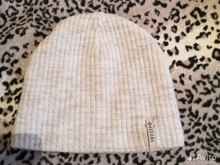 Женская шапка зимняя перламутровая