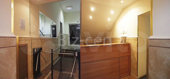 Недалеко от метро офис 18.5 кв.м в аренду