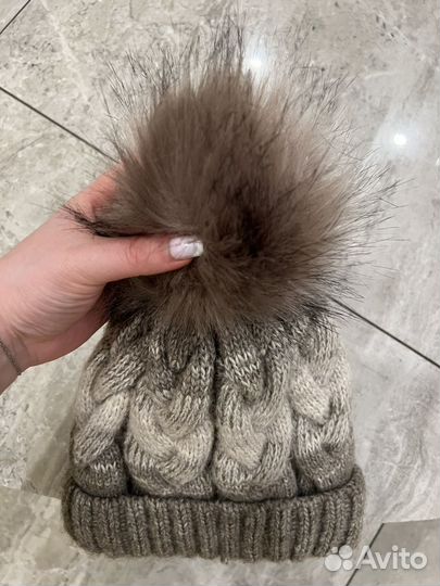 Шапка женская marmalato с бумбоном