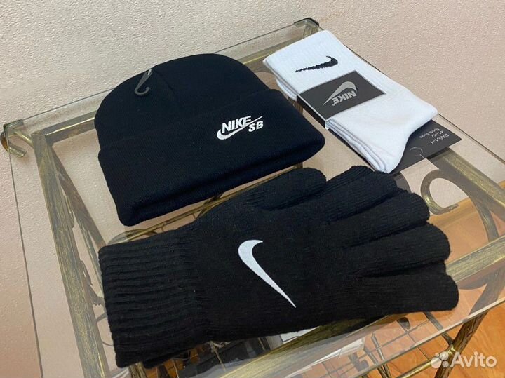 Стильный набор Найк комплект шапка