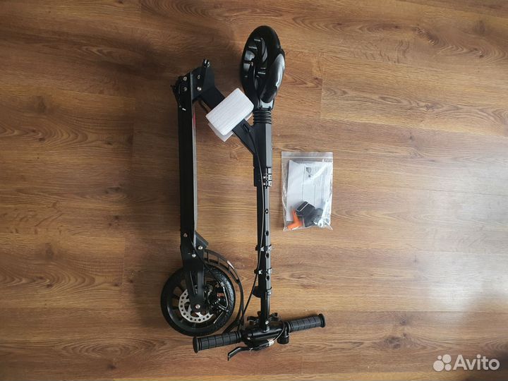 Самокат новый с дисковым тормозом