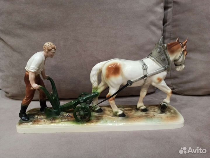 Пахарь Фарфор (фаянс) Германия 40е-50е годы