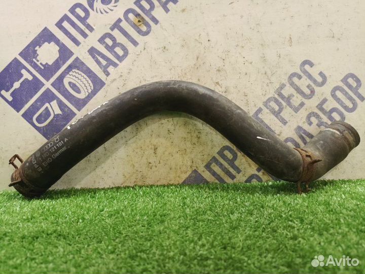 Патрубок радиатора печки Volkswagen Golf 3 хэтчбек