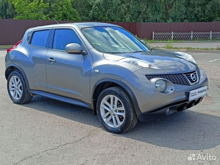 Ниссан джук 2013. Nissan juke 2011 1. Ниссан джук механика. Ниссан жук на механике. Ниссан джук механика.
