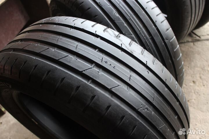 Nokian Tyres Hakka Black 2 235/55 R17 103Y