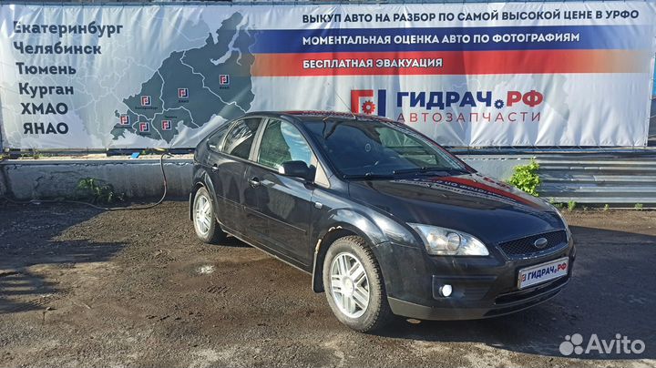 Рычаг стояночного тормоза Ford Focus 2 1670791