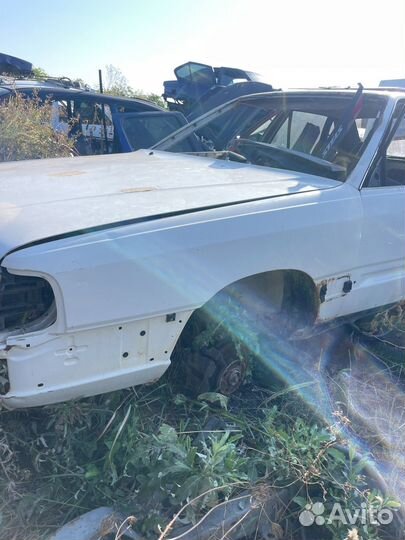 Крыло левое правое Audi 100 C3 Переднее