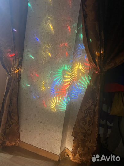 Световой прибор X3