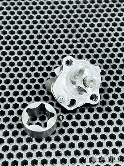 Маслонасос в сборе Yamaha YZ 450F 2006-2009