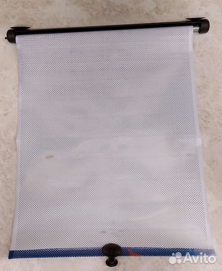 Детская роликовая шторка в авто