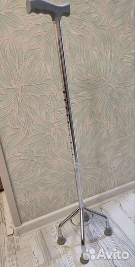 Трость Wr-421 с большой пирамидальной основой