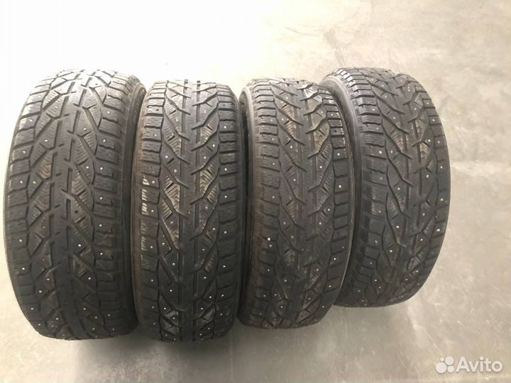 Tigar SUV Ice 215/60 R17 100T