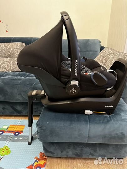 Автолюлька Maxi Cosi с базой isofix