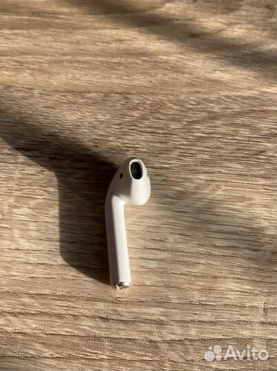 Airpods оригинал правый наушник