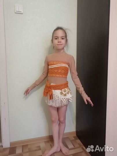 Платье для выступления по фигурному катанию