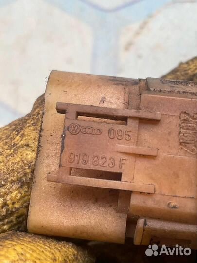 Датчик АКПП 095919823f