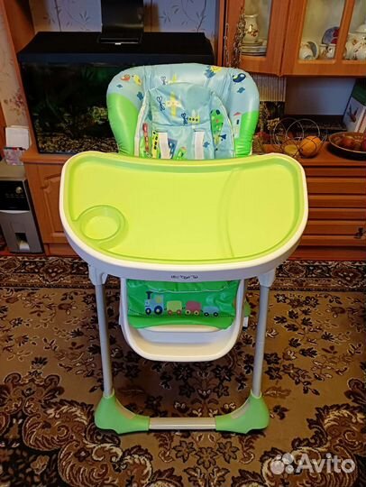Стульчик для кормления пластмассовый детский