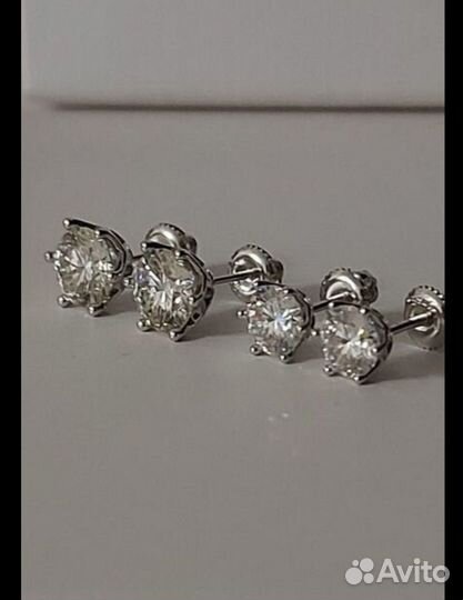 Серебряные серьги с муассанитом по 1 ct (2ct)