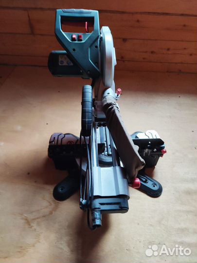 Пила торцовочная KGS 216M Metabo