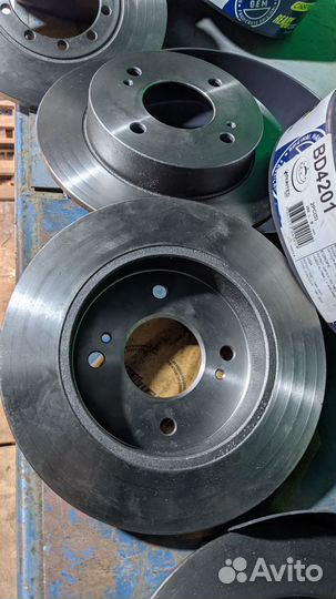 Тормозные диски задние 2 шт nissan primera I