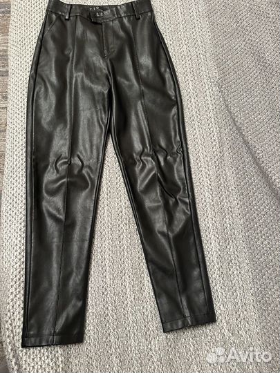 Кожаные брюки женские