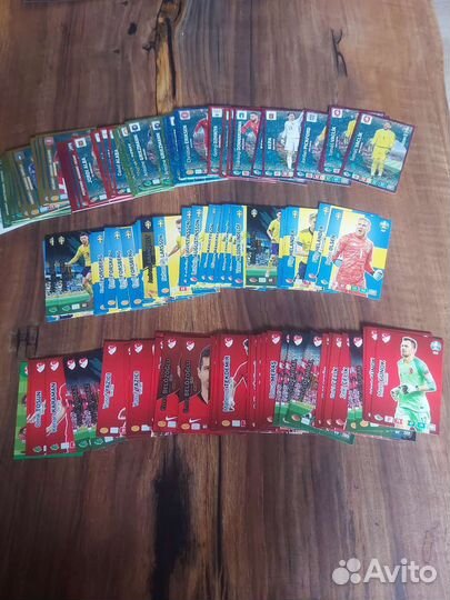 Футбольные карточки Panini