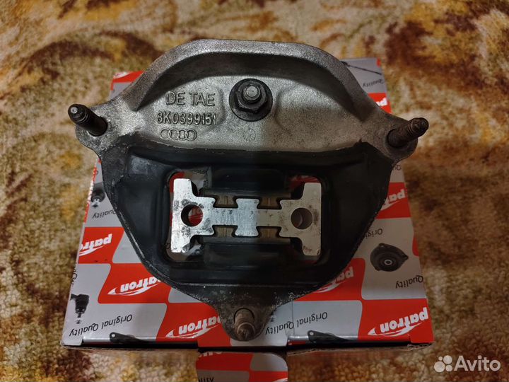 Подушка опора кпп Audi A5 8T / A4 B8 / Q5 8R