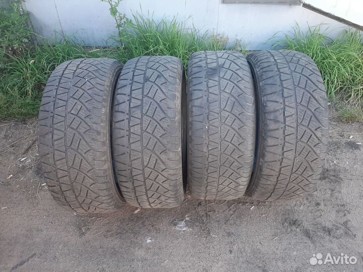Michelin Latitude Cross 235/55 R17